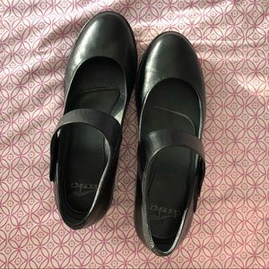 Dansko Mary Jane Black Dress Shoes